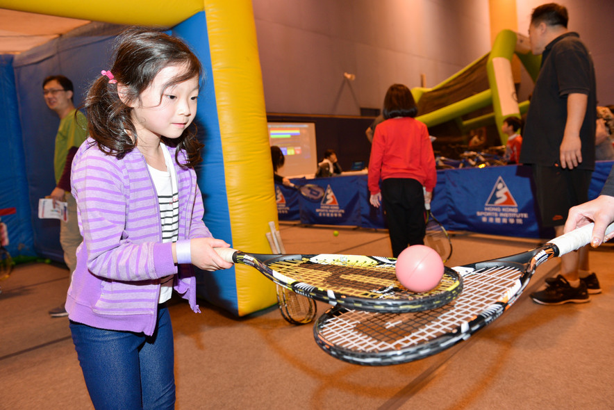 <p>The HKSI hosted two-day Open Day, which aimed at raising public awareness towards the development of high performance sports in Hong Kong through various activities, including &ldquo;Meet the Athletes&rdquo; session, &ldquo;Healthy Kitchen&rdquo;, sports demonstrations and tryouts.</p>
